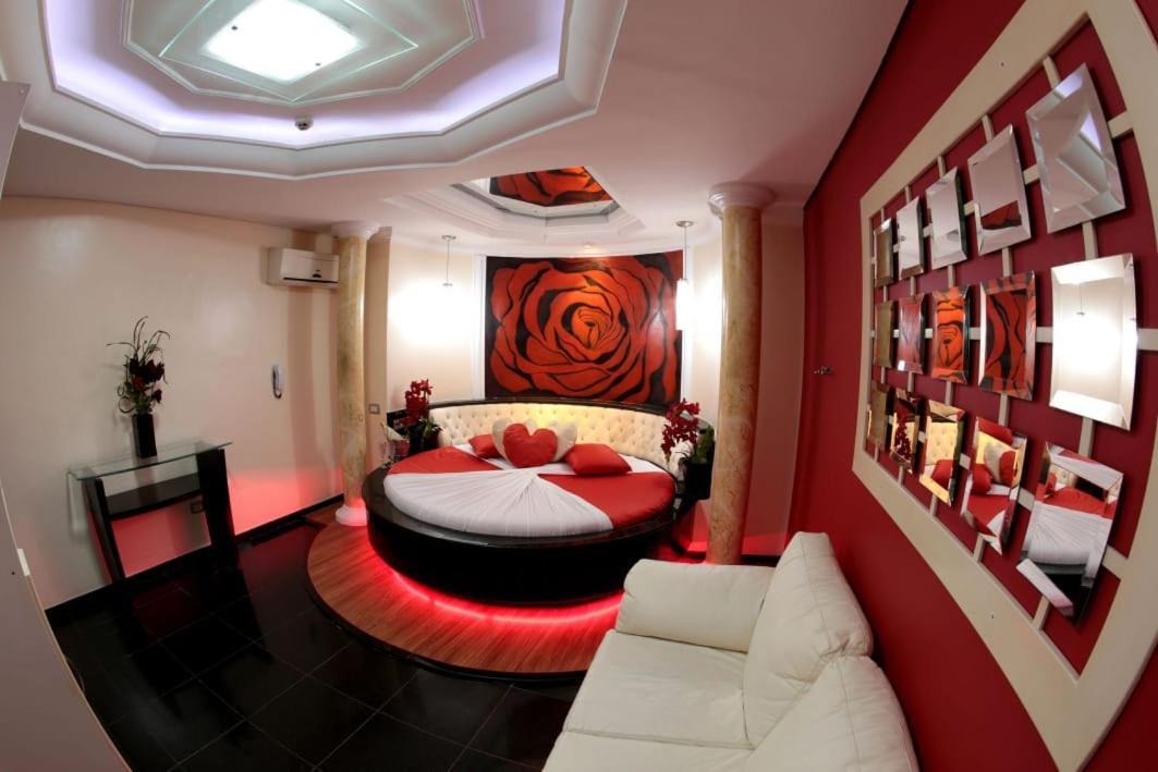 Hotel & Motel Le Baron (Adults Only) ปอร์โต เฟเฮรา ภายนอก รูปภาพ